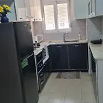 Arden Apartment *