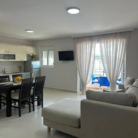아파트 Arden Sarandë