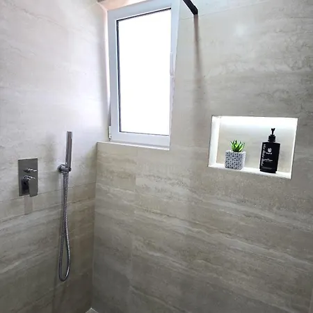 Arden Appartamento Sarandë